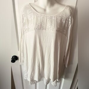 Adiva Women’s White Embroidered boho Lacey Shirt Size 2X